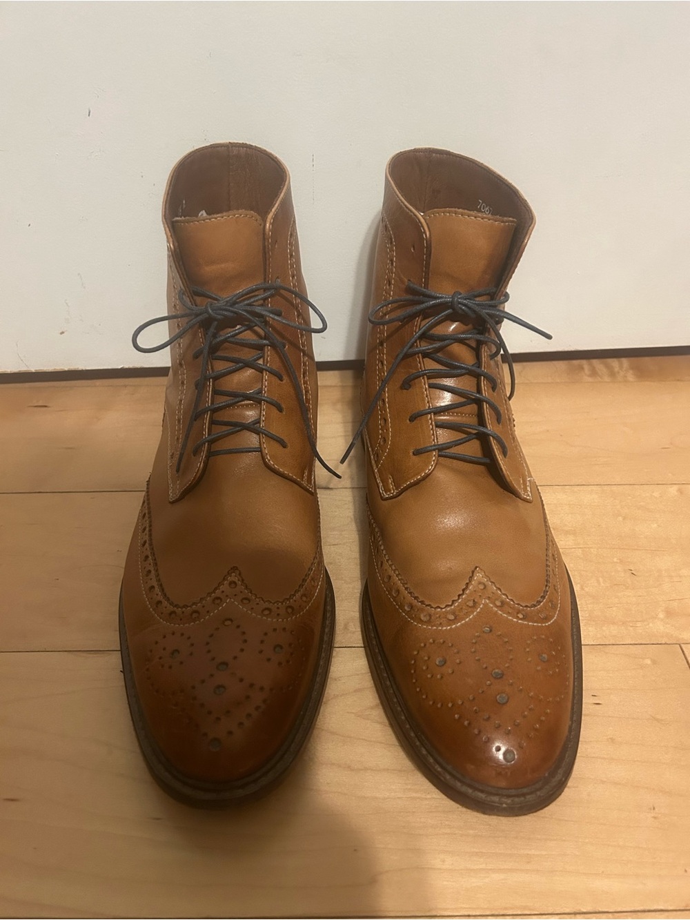 Men’s Mercanti Fiorentini Vero Cuoio S 7067 Italian Leather Wingtip Boots 9.5.